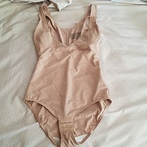 Nude body shaper